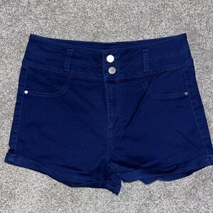 Blue Love Fire Sexy pocket short cuffed leg 2 1/4” inseam shorts USA 9